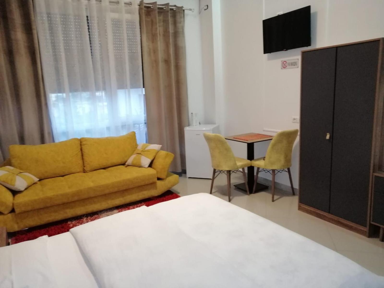 Isabel Rooms ティラナ 部屋 写真